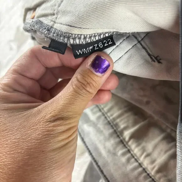 Purple Brand Slim Fit Jeans Men’s 36 Low Rise Button Fly P001 Gray Distressed